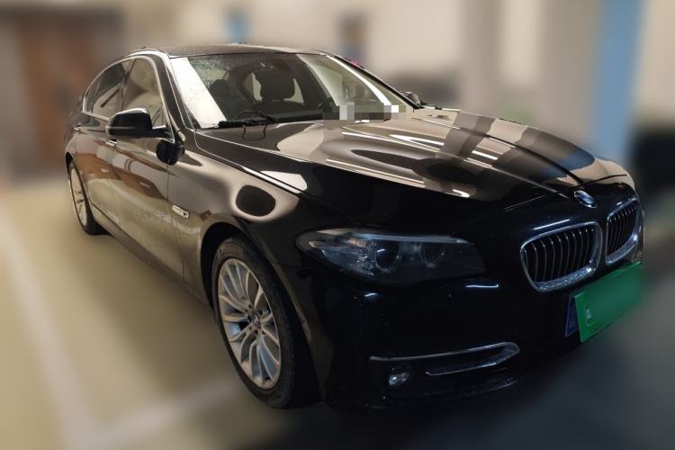 Used BMW 5 Series 2017 525Li Luxury Design Package Front Right 45 Deg