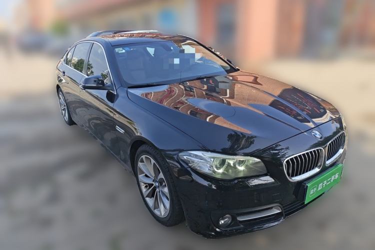 Used BMW 5 Series 2017 525Li Leading Model Front Right 45 Deg