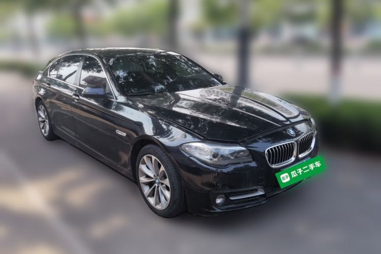 Used BMW 5 Series 2017 525Li Leading Model Front Right 45 Deg