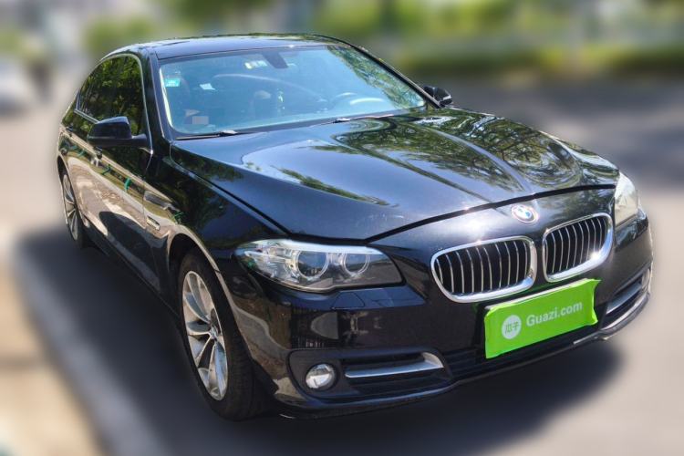 Used BMW 5 Series 2017 528Li Leading Model Front Right 45 Deg