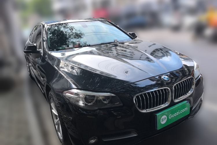 Used BMW 5 Series 2017 520Li Elegant Edition Front Right 45 Deg