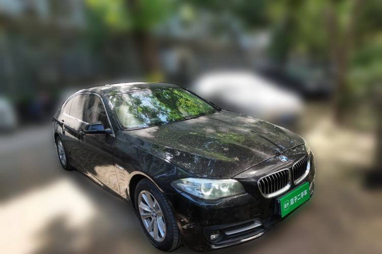 Used BMW 5 Series 2017 520Li Elegant Edition Front Right 45 Deg