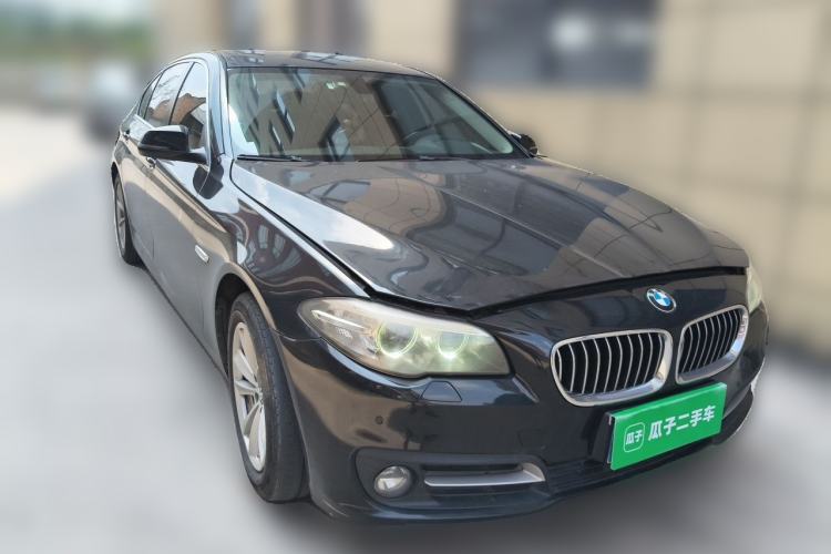 Used BMW 5 Series 2017 520Li Elegant Edition Front Right 45 Deg