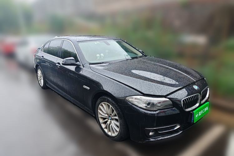 Used BMW 5 Series 2017 525Li Luxury Design Package Front Right 45 Deg