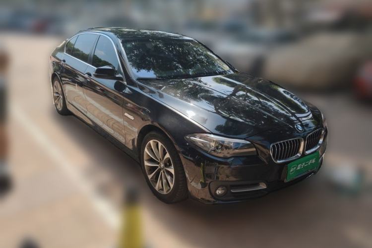 Used BMW 5 Series 2017 525Li Leading Model Front Right 45 Deg