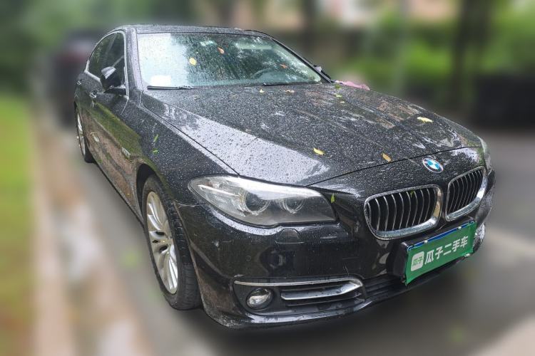 Used BMW 5 Series 2017 525Li Luxury Design Package Front Right 45 Deg