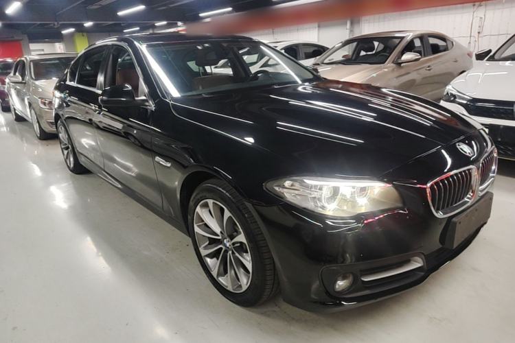Used BMW 5 Series 2017 525Li Leading Model Front Right 45 Deg