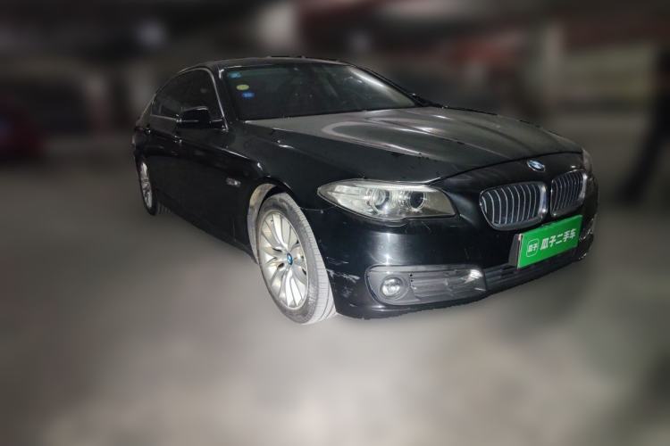 Used BMW 5 Series 2017 525Li Luxury Design Package Front Right 45 Deg