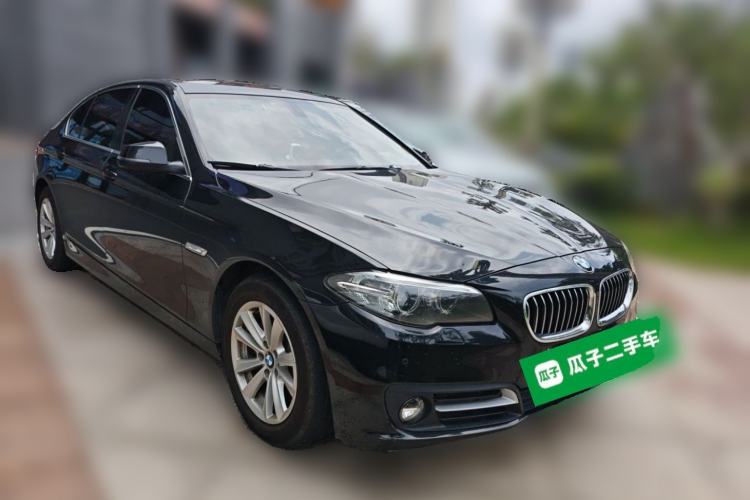 Used BMW 5 Series 2017 520Li Elegant Edition Front Right 45 Deg