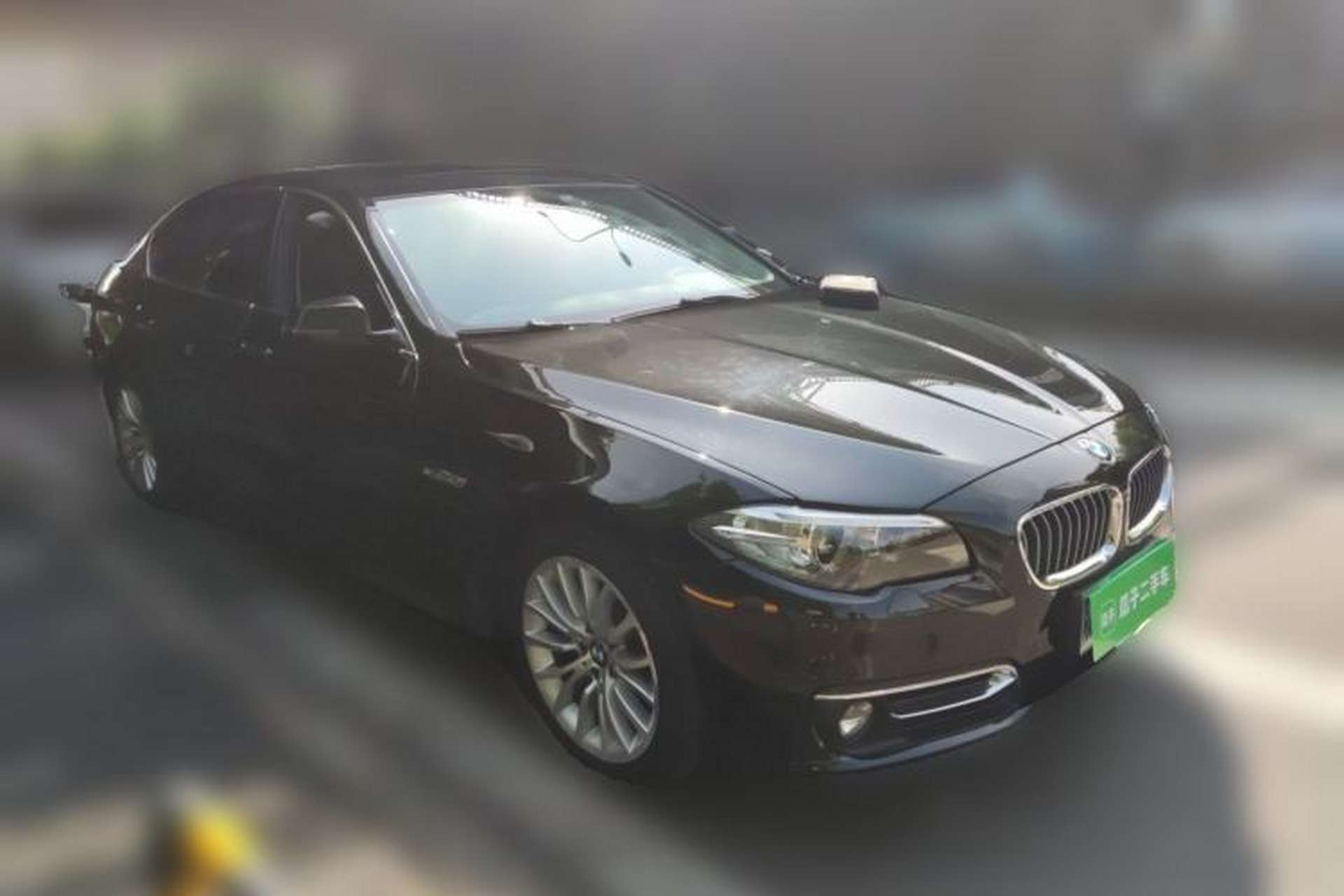 Used BMW 5 Series 2017 525Li Luxury Design Package Front Right 45 Deg