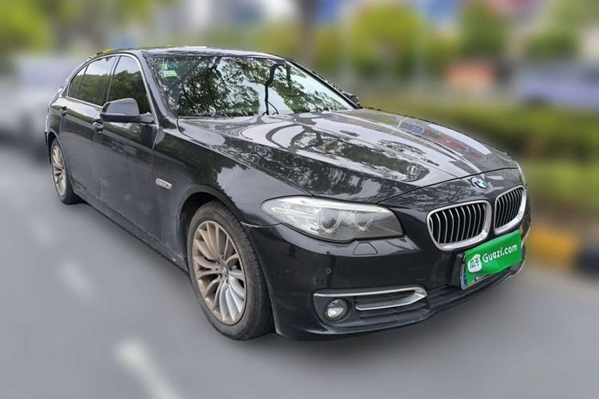 Used BMW 5 Series 2017 525Li Luxury Design Package Front Right 45 Deg