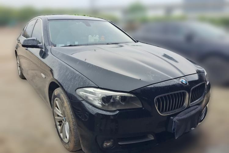 Used BMW 5 Series 2017 520Li Elegant Edition Front Right 45 Deg