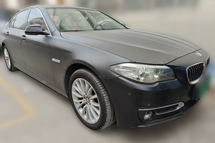 Used BMW 5 Series 2017 525Li Luxury Design Package Front Right 45 Deg