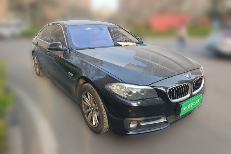 Used BMW 5 Series 2017 520Li Elegant Edition Front Right 45 Deg
