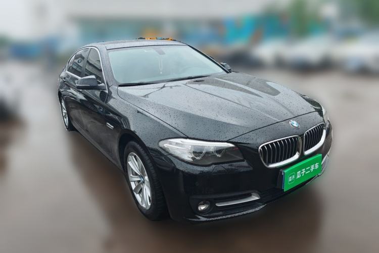 Used BMW 5 Series 2017 520Li Elegant Edition Front Right 45 Deg