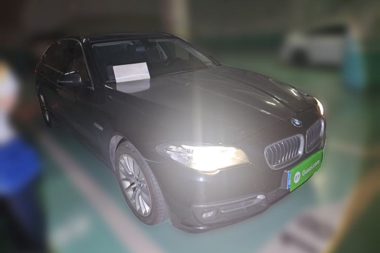 Used BMW 5 Series 2017 525Li Luxury Design Package Front Right 45 Deg