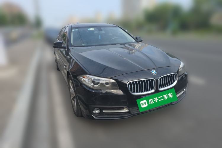 Used BMW 5 Series 2017 525Li Leading Model Front Right 45 Deg