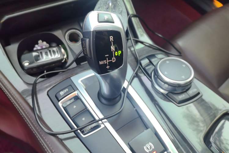 Used BMW 5 Series 2017 525Li Luxury Design Package Gear Lever