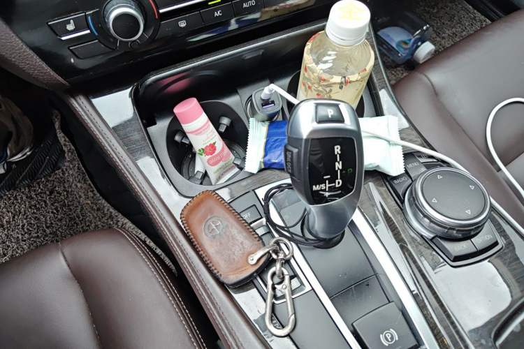 Used BMW 5 Series 2017 525Li Luxury Design Package Gear Lever