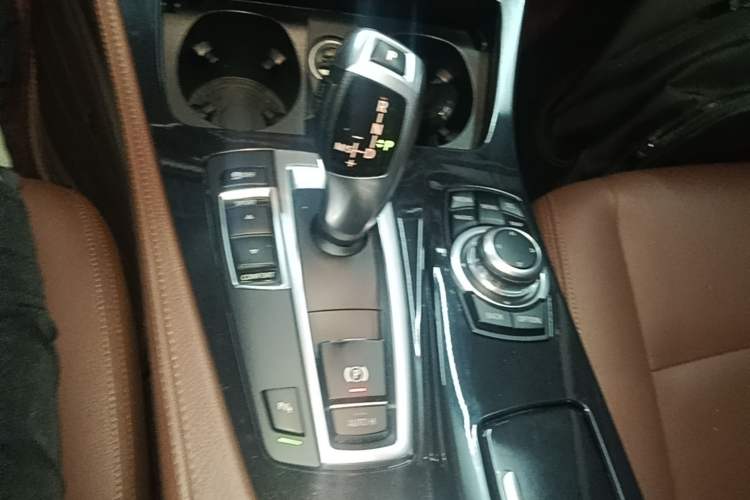 Used BMW 5 Series 2017 520Li Elegant Edition Gear Lever