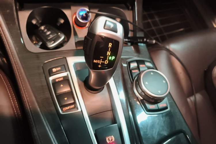 Used BMW 5 Series 2017 525Li Leading Model Gear Lever
