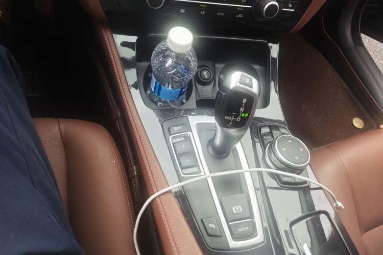 Used BMW 5 Series 2017 520Li Elegant Edition Gear Lever