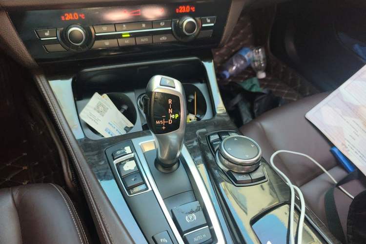 Used BMW 5 Series 2017 525Li Luxury Design Package Gear Lever