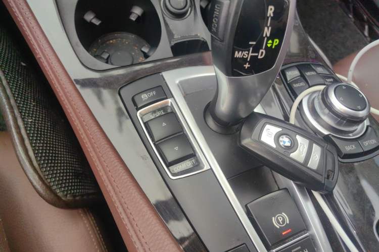 Used BMW 5 Series 2017 525Li Leading Model Gear Lever