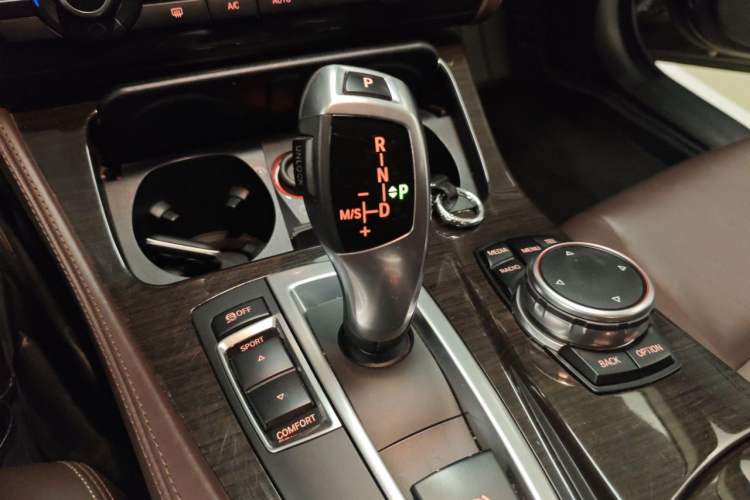 Used BMW 5 Series 2017 525Li Luxury Design Package Gear Lever
