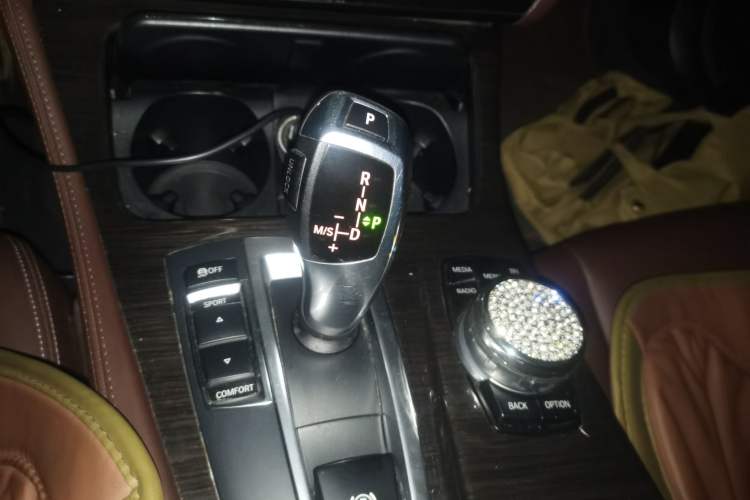 Used BMW 5 Series 2017 525Li Luxury Design Package Gear Lever