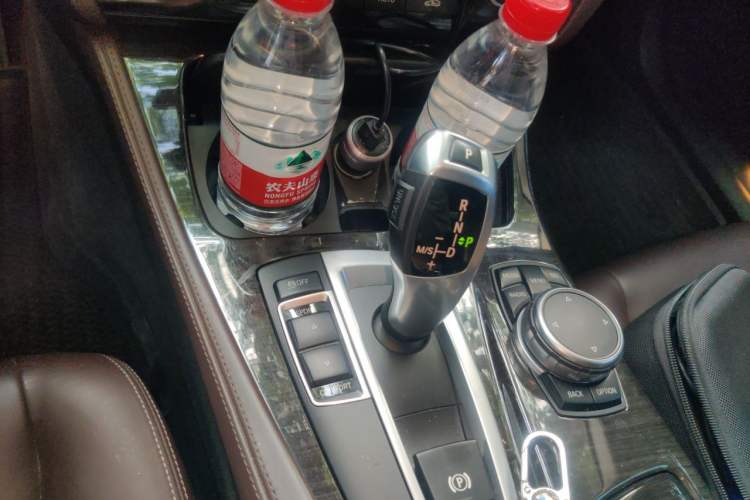 Used BMW 5 Series 2017 525Li Luxury Design Package Gear Lever