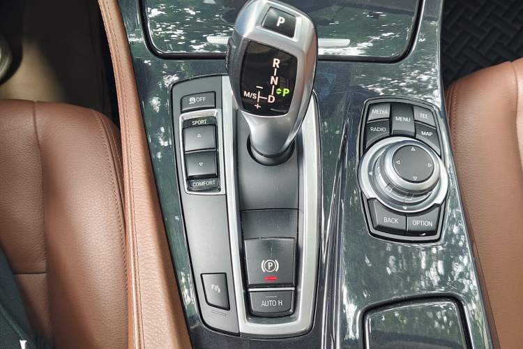 Used BMW 5 Series 2017 520Li Elegant Edition Gear Lever