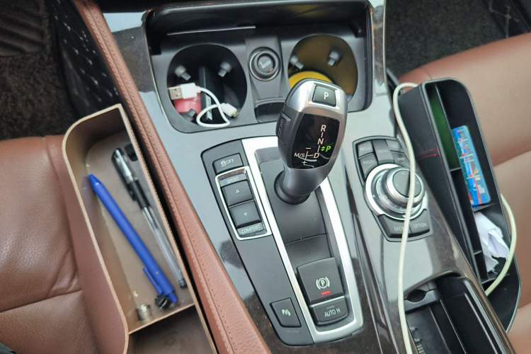 Used BMW 5 Series 2017 525Li Leading Model Gear Lever