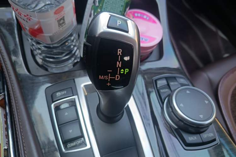 Used BMW 5 Series 2017 525Li Luxury Design Package Gear Lever