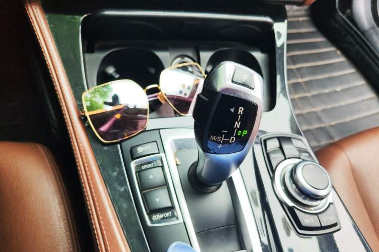Used BMW 5 Series 2017 520Li Elegant Edition Gear Lever
