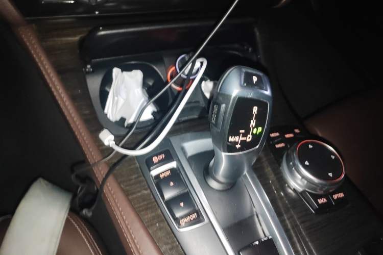 Used BMW 5 Series 2017 525Li Leading Model Gear Lever