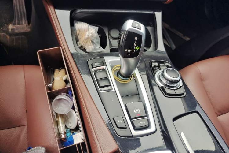 Used BMW 5 Series 2017 520Li Elegant Edition Gear Lever
