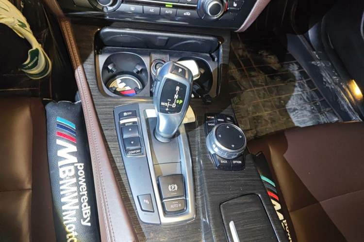 Used BMW 5 Series 2017 525Li Luxury Design Package Gear Lever