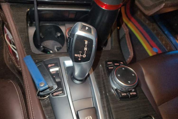 Used BMW 5 Series 2017 525Li Luxury Design Package Gear Lever