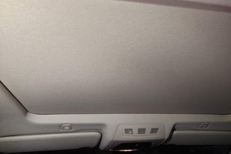 Used BMW 5 Series 2017 525Li Luxury Design Package Headliner