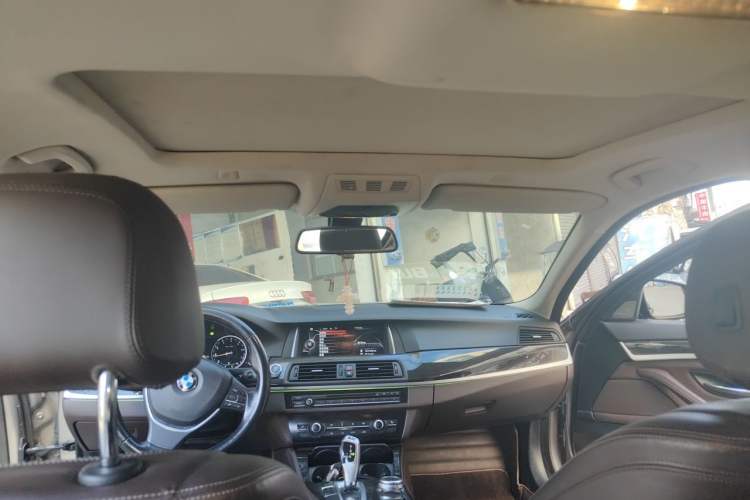 Used BMW 5 Series 2017 525Li Luxury Design Package Headliner