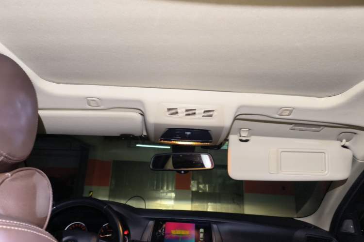 Used BMW 5 Series 2017 525Li Luxury Design Package Headliner