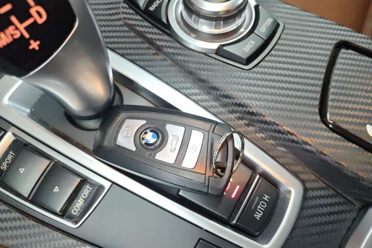 Used BMW 5 Series 2017 525Li Leading Model Interior 1