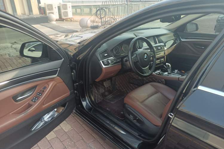 Used BMW 5 Series 2017 520Li Elegant Edition Interior 3