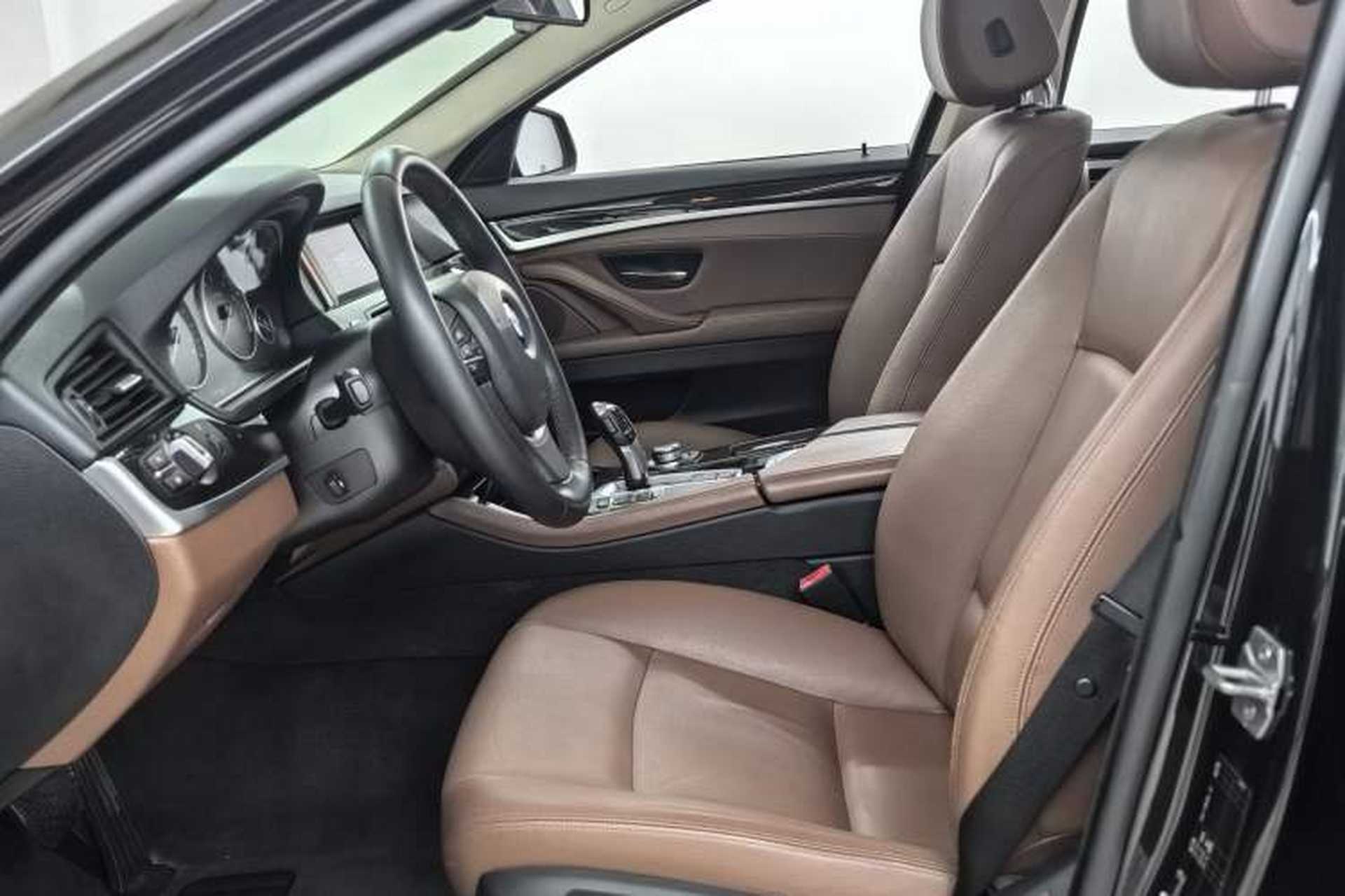 Used BMW 5 Series 2017 525Li Leading Model Interior 4