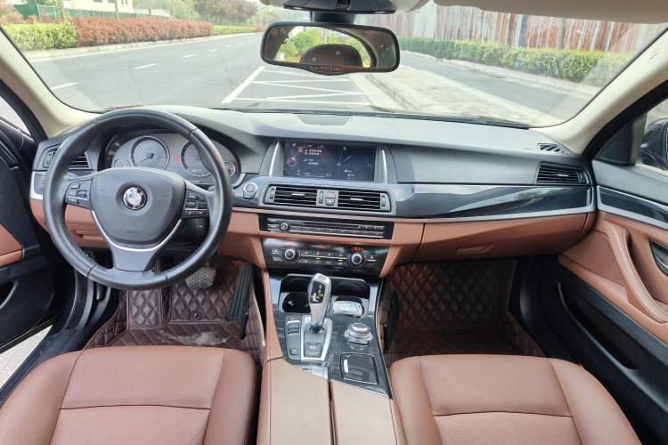 Used BMW 5 Series 2017 520Li Elegant Edition Interior 6