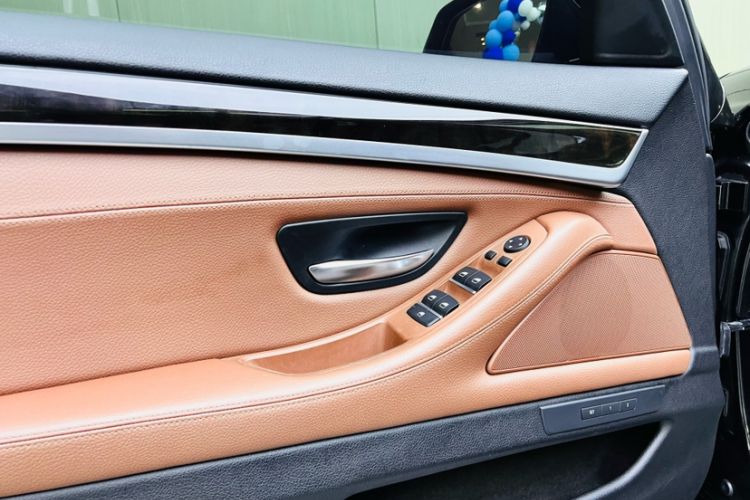 Used BMW 5 Series 2017 525Li Leading Model Interior 8