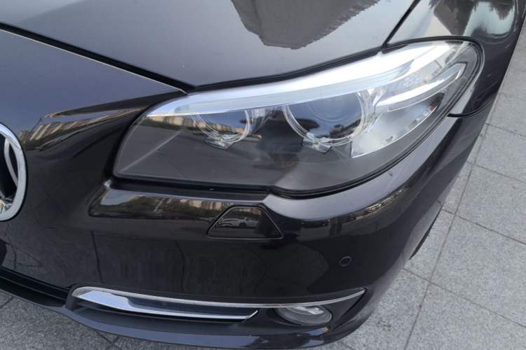 Used BMW 5 Series 2017 525Li Luxury Design Package Left Front Headlight