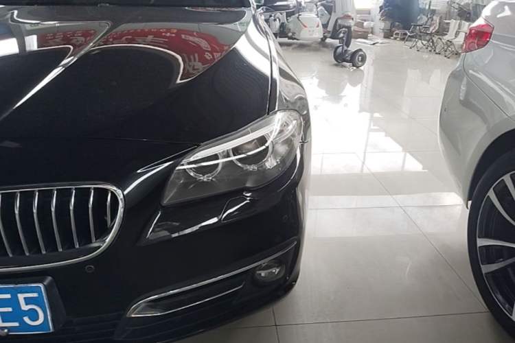 Used BMW 5 Series 2017 525Li Luxury Design Package Left Front Headlight