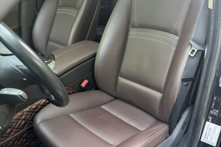 Used BMW 5 Series 2017 525Li Luxury Design Package Left Front Seat